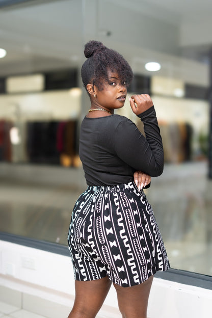 Ankara skorts - Black and white