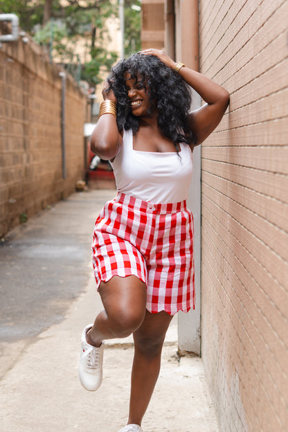 Gingham scalloped shorts (Red)