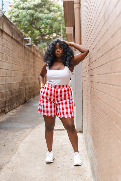 Gingham scalloped shorts (Red)
